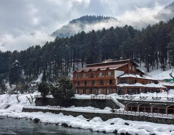 Hotel In Gulmarg