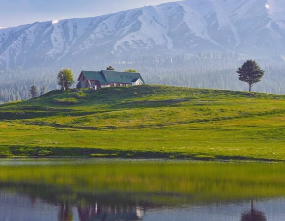 Adventours Kashmir Tour Package 4 Nights 5 Days